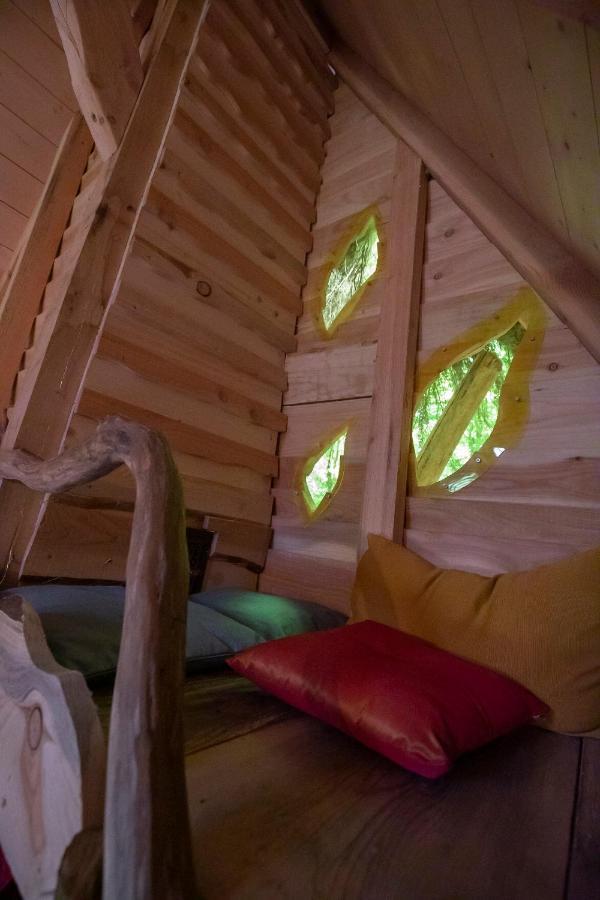 L'Arbre A Cabane Guyonvelle Екстериор снимка